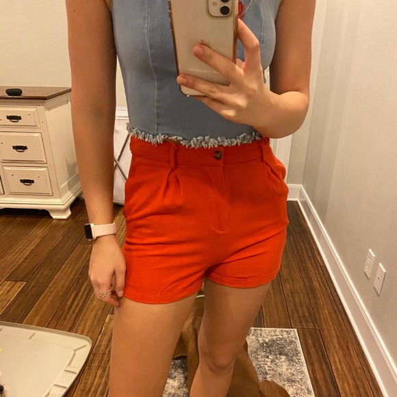 Red cotton shorts - Picture 1 of 2